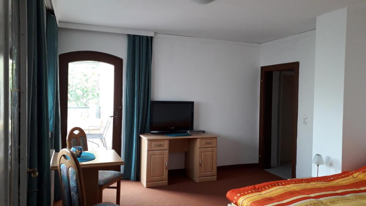 Emi Apartment Клагенфурт Екстериор снимка